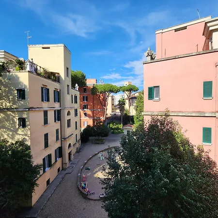 Homestay Cozy Haven Near San Giovanni