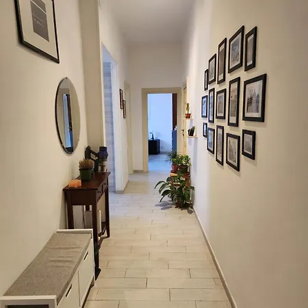 Cozy Haven Near San Giovanni Rome