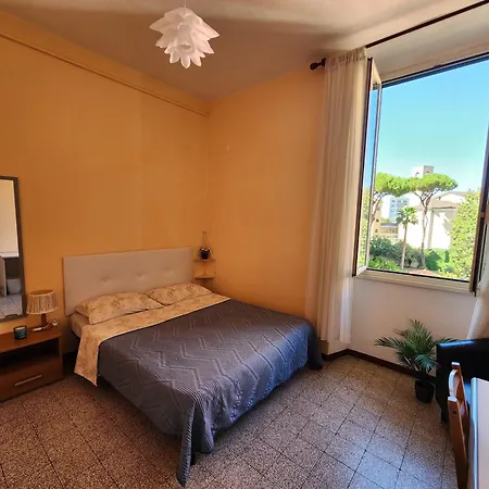 Cozy Haven Near San Giovanni ホームステイ ローマ